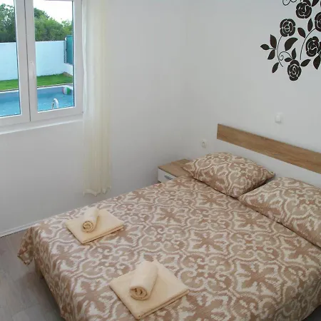 Holiday House With Pool, 6-8 Guests, Zadar 別荘 *